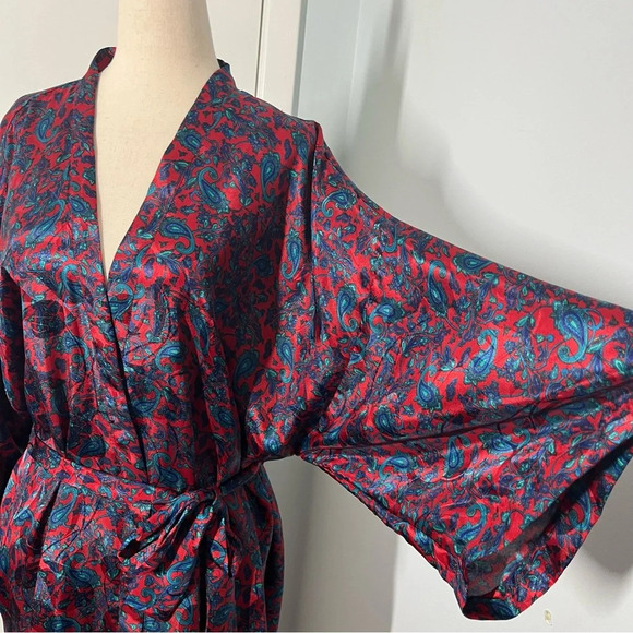 Victoria’s Secret Gold label red and blue paisley print robe night gown - Picture 6 of 8